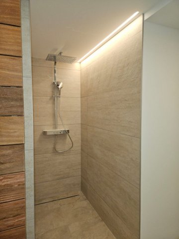 Bandeaux LED pour la douche, chalet sur Chamonix